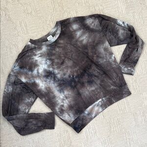 Evereve Peyton Jensen Eva Tie-Dye long sleeve crew neck top, Size Medium, EUC